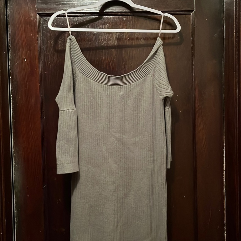 Off the shoulder mid-sleeve gray dress, size medium